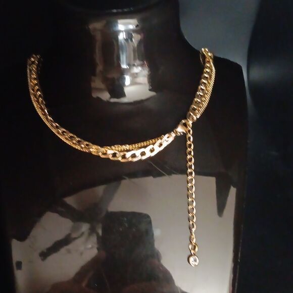 New Sewyer Simple Layered Goldtone Necklace 3 Layers - Picture 3 of 4